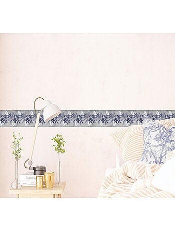 Frise auto-collante fleurs violettes styles peinture - 1 rouleau