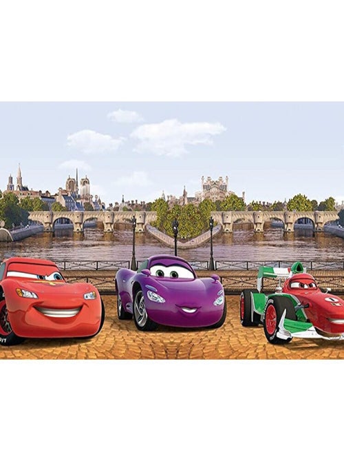 Frise Cars City Disney à Paris devant la Tour Eiffel - Kiabi