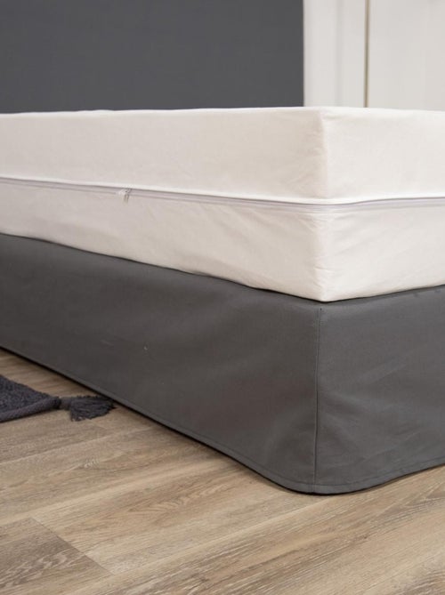 Future Home - Housse intégrale anti punaise de lit bonnets 27 cm - Kiabi Future Home - Housse intégrale anti punaise de lit bonnets 27 cm - Kiabi