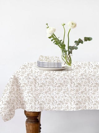 Future Home - Lot nappe rectangle + 4 serviettes de table déperlante floral