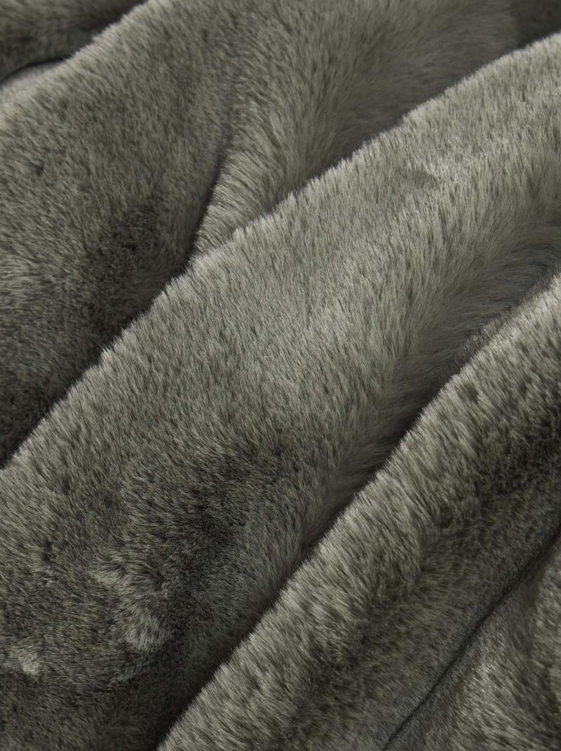 Future Home - Plaid fausse fourrure 150x200 cm Vert kaki - Kiabi