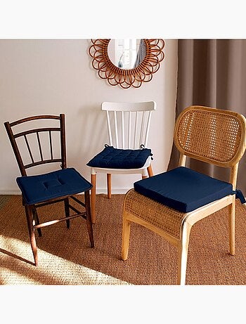 Galette plate unie avec passepoil et nouettes