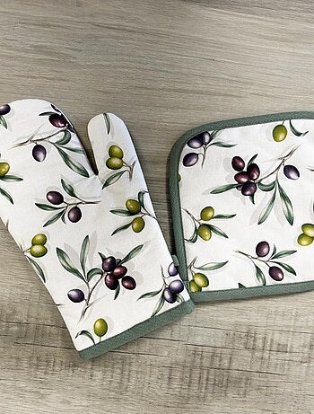 Gant de cuisine délicieuses olives