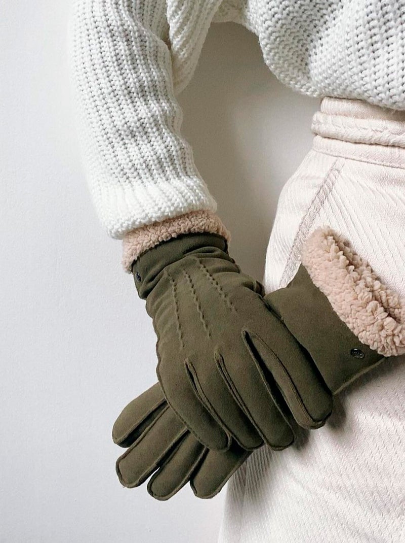 Gants en cuir de chèvre velours, doublés en imitation fourrure femme Isotoner Vert olive - Kiabi