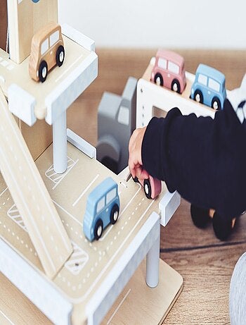 Garage Enfant en Bois – Parking avec Piste d'Atterrissage 4 Voitures 1 Hélicoptère 1 Pompe à Essence