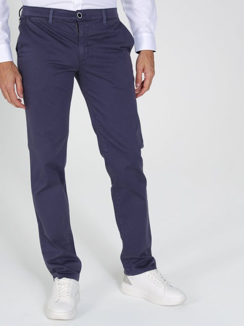 Gentleman Farmer - Pantalon chino coupe regular en coton POWEL - Kiabi Gentleman Farmer - Pantalon chino coupe regular en coton POWEL - Kiabi
