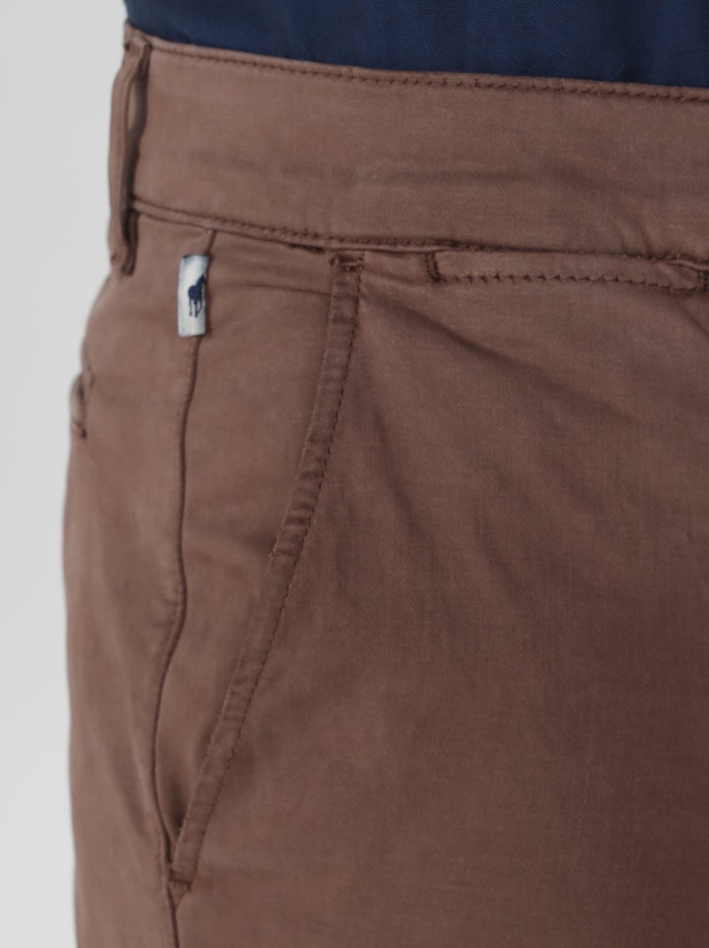 Gentleman Farmer - Pantalon chino coupe regular en coton POWEL Marron - Kiabi