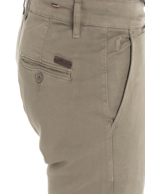 Gentleman Farmer - Pantalon coupe regular en coton PARLY - Kiabi Gentleman Farmer - Pantalon coupe regular en coton PARLY - Kiabi