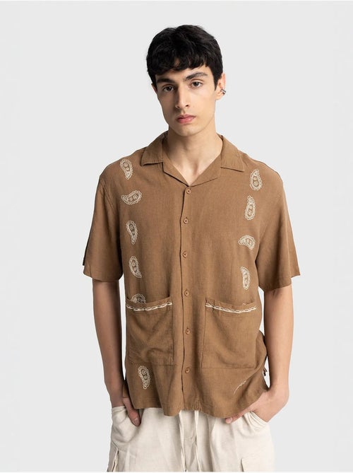 Giesto chemise homme en popeline de coton brodée à manches courtes - Kiabi Giesto chemise homme en popeline de coton brodée à manches courtes - Kiabi