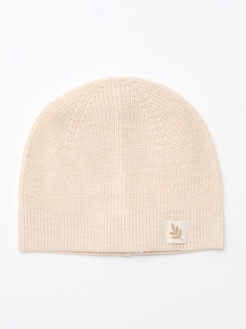 GIFTBOX brassière + pantalon + chaussettes + bonnet + bavoir Blanc - Kiabi