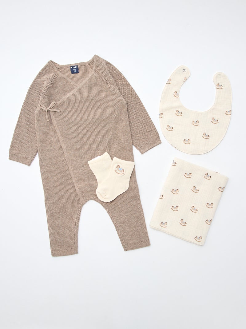 GIFTBOX Combinaison + chaussette + lange + bavoir Blanc - Kiabi