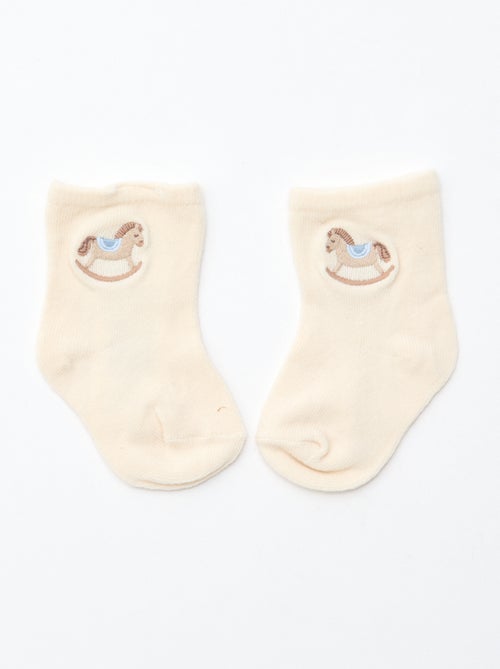 GIFTBOX Combinaison + chaussette + lange + bavoir - Kiabi