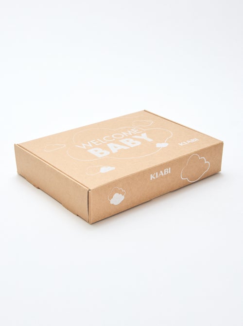 GIFTBOX Combinaison + chaussette + lange + bavoir - Kiabi