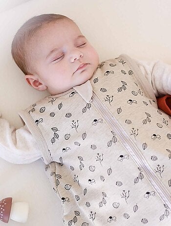 Gigoteuse avec manches amovibles