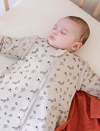 Gigoteuse avec manches amovibles