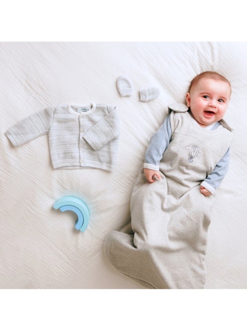 Gigoteuse évolutive hiver en velours - 3-6 mois – tog 2.5 – coton bio - Kiabi Gigoteuse évolutive hiver en velours - 3-6 mois – tog 2.5 – coton bio - Kiabi