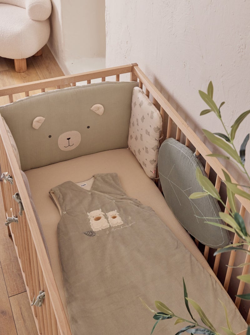 Gigoteuse sauge brodée 100 cm en Veloudoux® Noukie's Vert - Kiabi