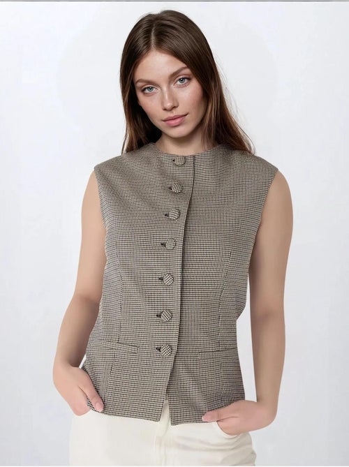 Gilet ajusté à carreaux et col ras du cou - Kiabi Gilet ajusté à carreaux et col ras du cou - Kiabi