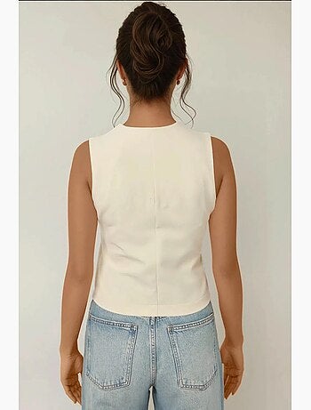 Gilet ajusté à col ras du cou avec détails boutonnés hiccup