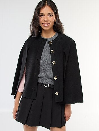 Gilet cape avec boutons dorés