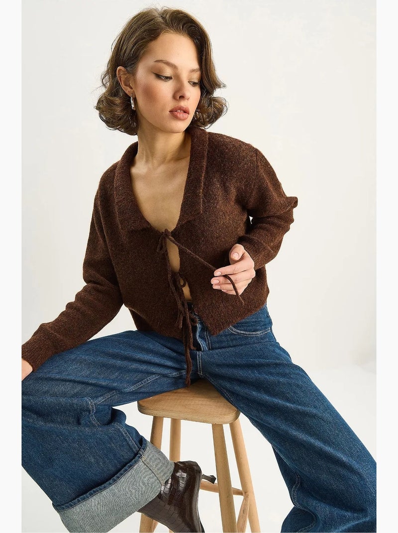 Gilet côtelé oversize à col v et fermeture à nouer lucci Marron foncé - Kiabi