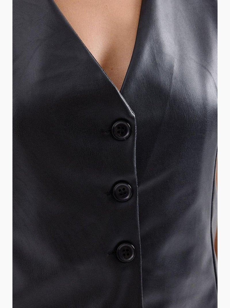 Gilet court boutonné à col en v en similicuir bdart Noir - Kiabi