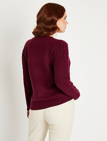 Gilet court boutonné col V maille torsades
