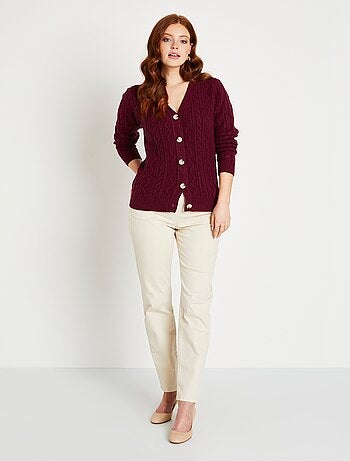 Gilet court boutonné col V maille torsades