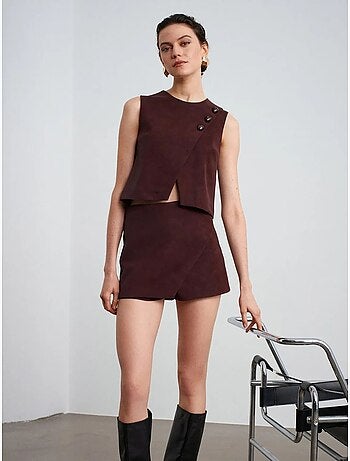 Gilet Court En Simili Cuir À Boutons