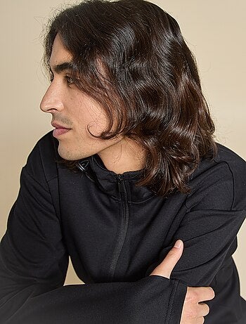 Gilet de sport à capuche - (ekstract)