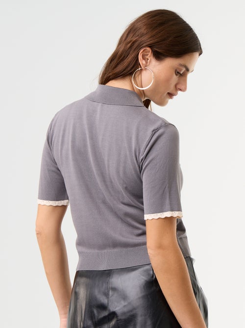 Gilet en maille à manches courtes avec dentelle - Kiabi Gilet en maille à manches courtes avec dentelle - Kiabi