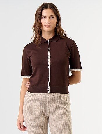 Gilet en maille à manches courtes avec dentelle