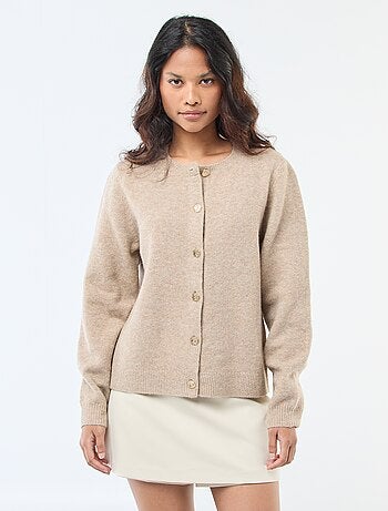 Gilet en maille avec boutons dorés