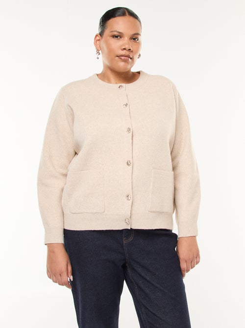 Gilet en maille épaisse avec boutons fantaisies - Kiabi