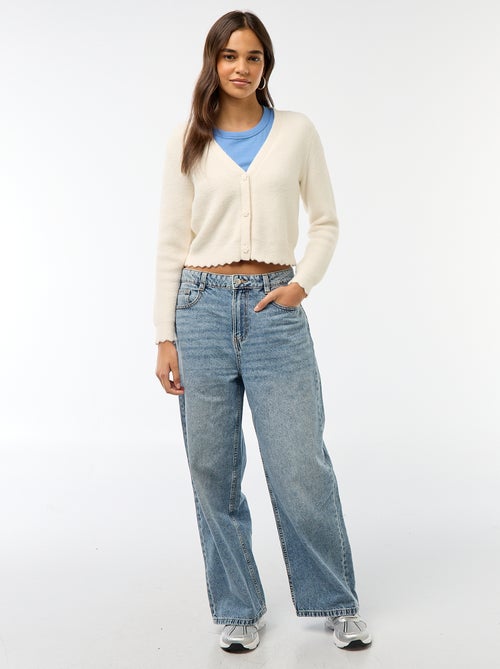 Gilet en maille grosse jauge avec boutons en forme de fleurs - Kiabi