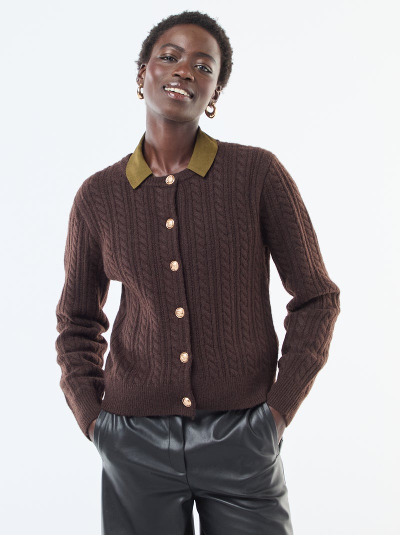 Gilet en maille torsade avec boutonnage doré Marron - Kiabi