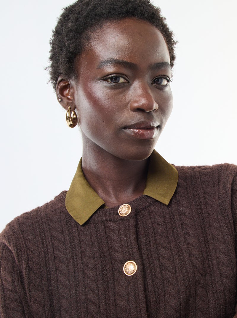 Gilet en maille torsade avec boutonnage doré Marron - Kiabi