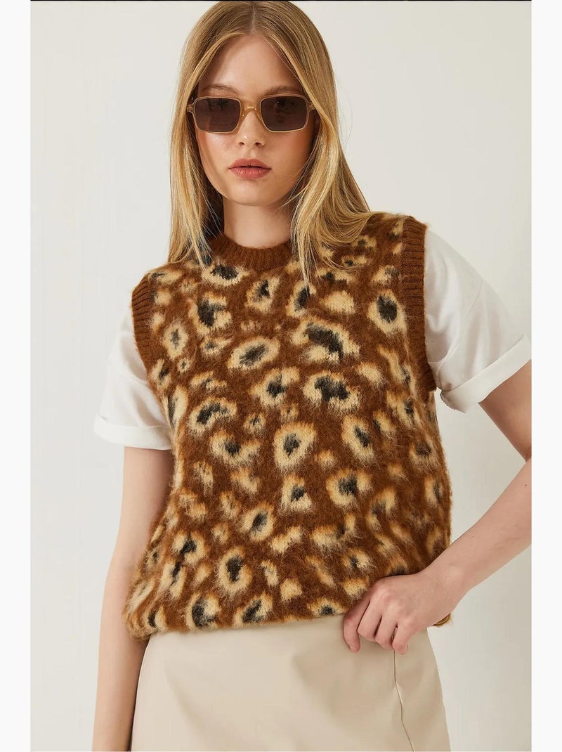 Gilet en tricot brossé à imprimé léopard lucci Camel - Kiabi