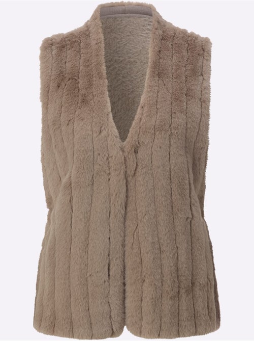 Gilet en tricot imitation fourrure douce - taille standard - helline - Kiabi Gilet en tricot imitation fourrure douce - taille standard - helline - Kiabi