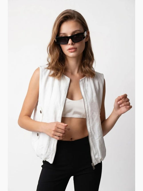 Gilet femme en popeline tissée, fermeture zippée mixray - Kiabi Gilet femme en popeline tissée, fermeture zippée mixray - Kiabi