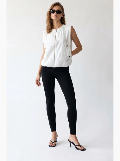 Gilet femme en popeline tissée, fermeture zippée mixray - Kiabi Gilet femme en popeline tissée, fermeture zippée mixray - Kiabi