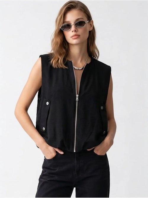 Gilet femme en popeline tissée, fermeture zippée mixray - Kiabi Gilet femme en popeline tissée, fermeture zippée mixray - Kiabi