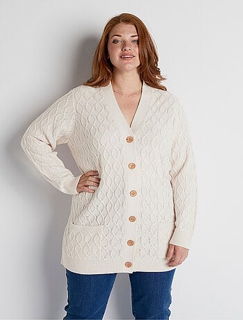 Gilet long boutonné torsades col V