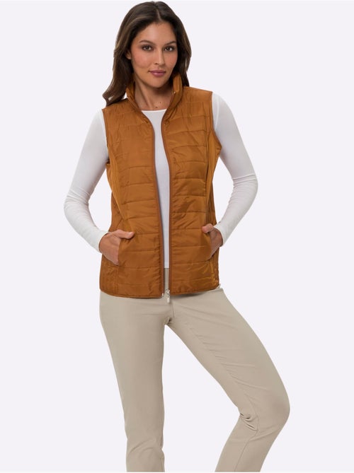 Gilet matelassé à col montant et poches cousues - taille standard - moda vilona - Kiabi Gilet matelassé à col montant et poches cousues - taille standard - moda vilona - Kiabi
