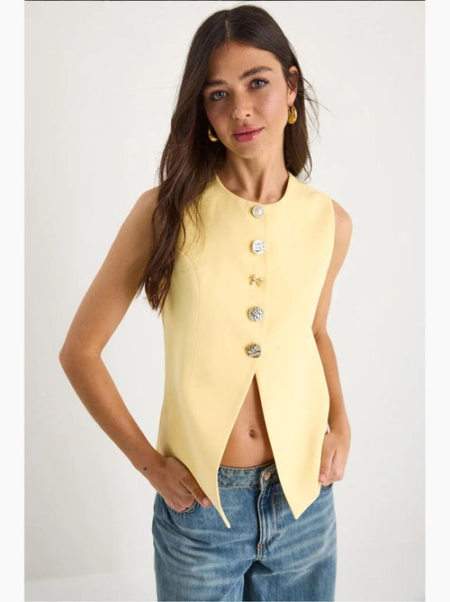 Gilet sans manches ajusté à boutons et col rond lucci - Kiabi Gilet sans manches ajusté à boutons et col rond lucci - Kiabi