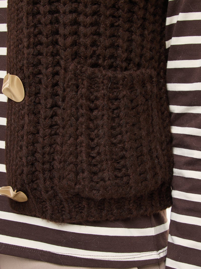Gilet sans manches avec ouverture à larges boutons martelés Marron - Kiabi