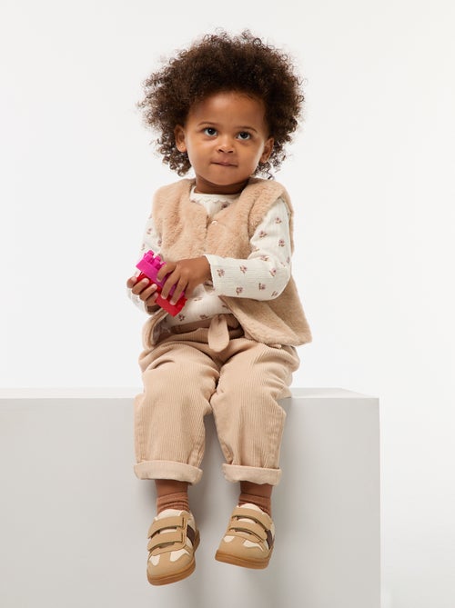 Gilet sans manches en fausse fourrure - Kiabi