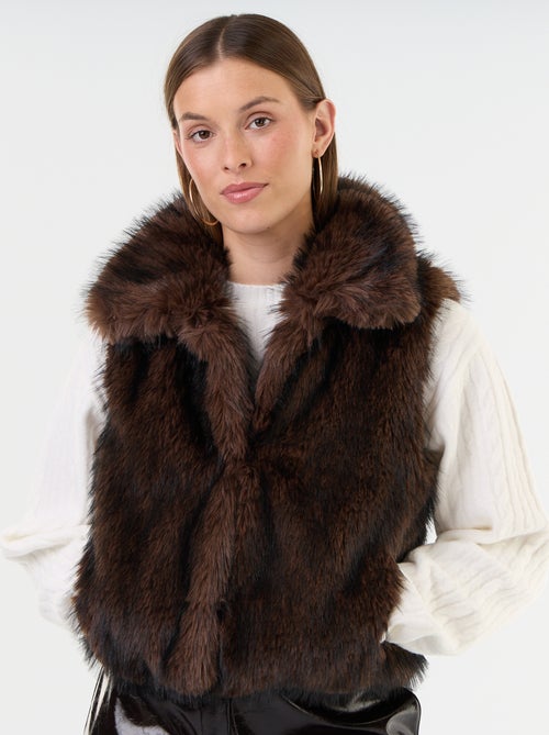 Gilet sans manches en fausse fourrure - Kiabi