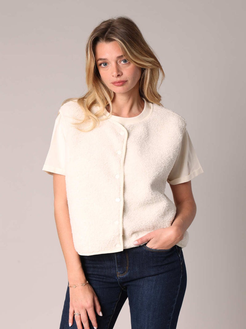 Gilet sans manches en sherpa avec fermeture pressionnée
 'Deeluxe' Beige argile - Kiabi