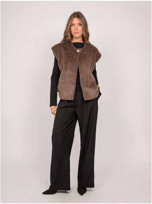 Gilet sans manches fausse fourrure ulla - Kiabi Gilet sans manches fausse fourrure ulla - Kiabi